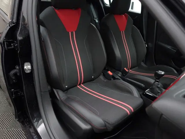 Opel Corsa 1.2 GS Line- 360 Camera, Led, Carplay, Android Auto, Lane Assist, Virtual Cockpit, Blis