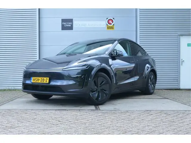 Tesla Model Y Premium Long Range RWD 75 kWh Juniper, AutoPilot4.0 Ryzen (FSD 99,- p/mnd)