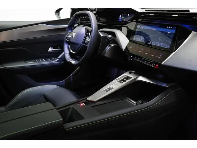 Peugeot e-408 GT 58 kWh | NIEUW | PANORAMADAK | STUURVERWARMING | MASSAGE | DAB | APPLE | 360 CAMERA