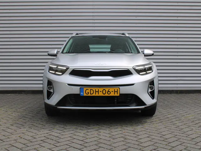 Kia Stonic 1.0 T-GDi MHEV DynamicLine | 15" LM | Apple Carplay/Android Auto | Navi | Camera | Cruise...