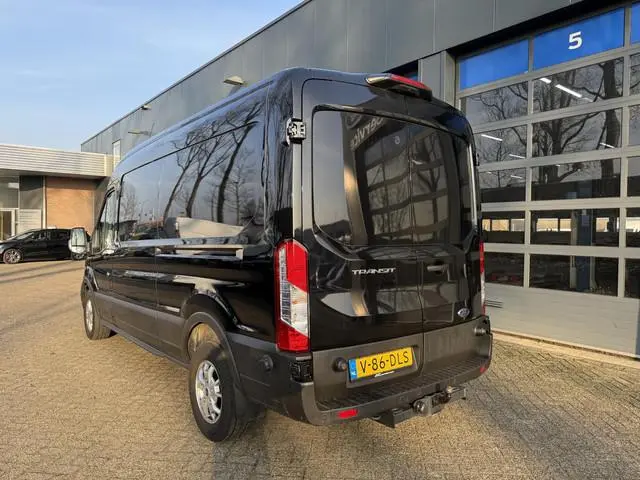 Ford Transit 350 2.0 TDCI 170 pk L3H2 Limited automaat Ford Transit 350 2.0 TDCI L3H2 Limited
