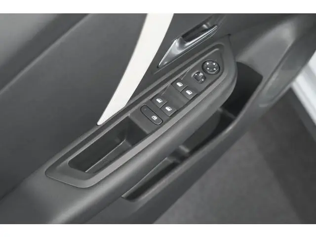 Citroën C4 X