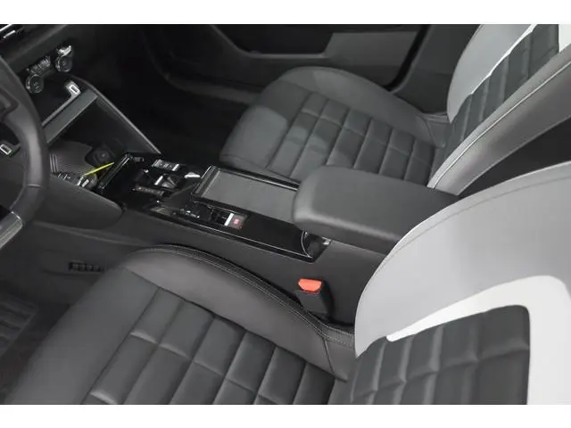 Citroën C4 X