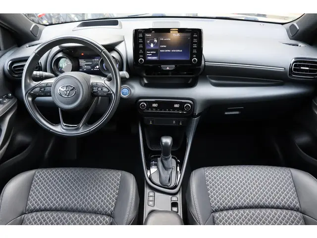 Toyota Yaris 1.5 Hybrid Executive Limited
