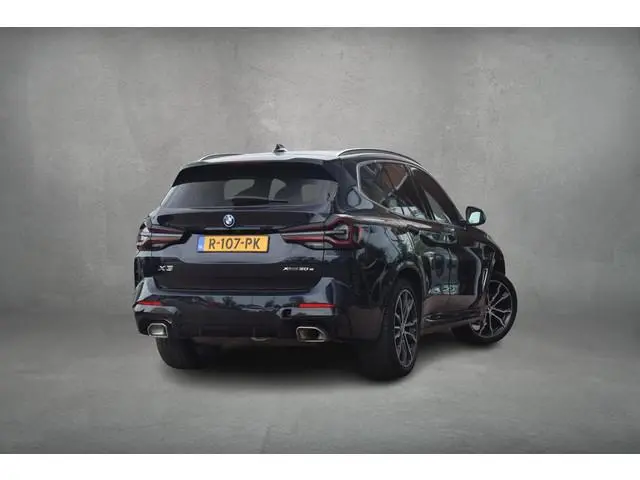 BMW X3 xDrive30e High Executive | M-Sport | Pano | Leer | HUD | 360 Camera