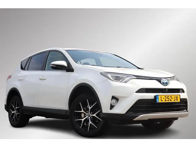 Toyota RAV4 2.5 Hybrid Style, Trekhaak, Stoelverwarming, BSM, NAVI!