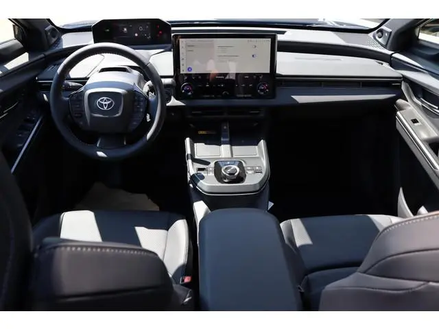 Toyota bZ4X Touring Executive AWD 74,7 kWh | Nieuw en direct Leverbaar! | 20" Lichtmetalen Velgen |...