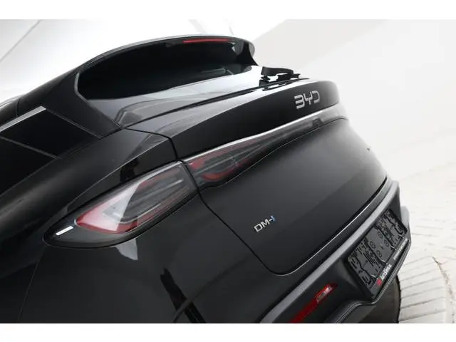BYD SEAL