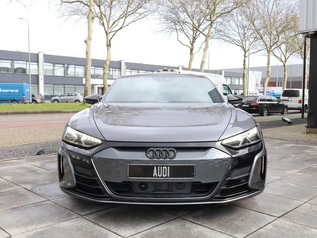 Audi e-tron GT