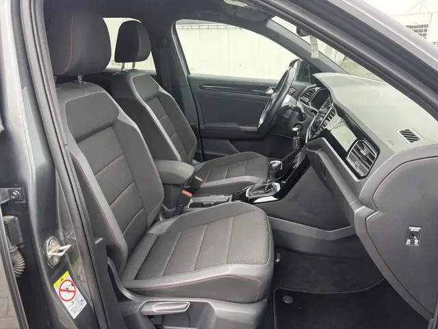 Volkswagen T-Roc  Sport R-Line Black Style Carplay Cruise Stoelverwarming