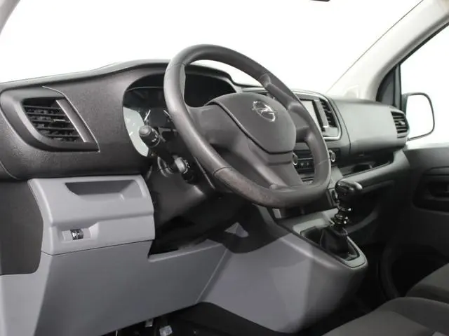 Opel Vivaro Combi 1.5 CDTI L3H1 9persoons PERSONENBUS Prijs is incl. BTW/BPM Navigatie Apple Carplay...