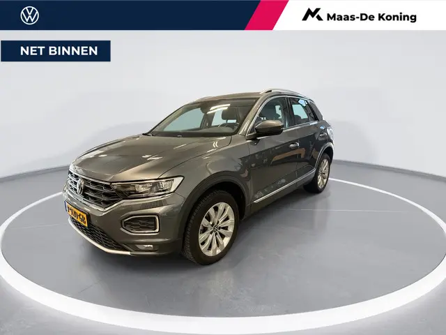 Volkswagen T-Roc 1.5 TSI 150pk DSG Sport · Camera · Afneembare Trekhaak · Dodehoeksensor · Keyless ·...