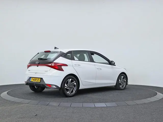 Hyundai i20 1.2 MPI Comfort | Private Lease 359,- p.m. | Achteruitrijcamera 