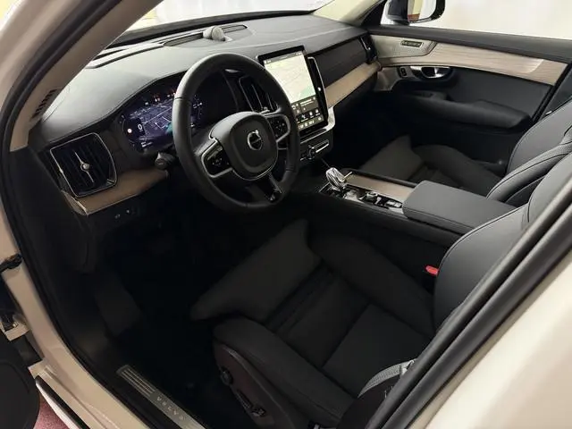 Volvo XC90 2.0 T8 456PK 12/25 Bowers & Wilkins LUCHTVERING 12/25 ALCANTARA.HEMEL  AWD  7P ULTRA DARK...