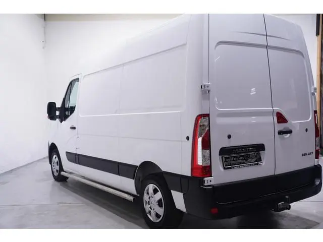Renault Master 2.3 dCi 135 pk L2H2 BPM vrij, Navi, Camera Laadruimte Pakket, Trekhaak 2.500 kg, PDC...