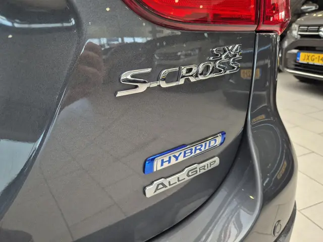 Suzuki S-Cross