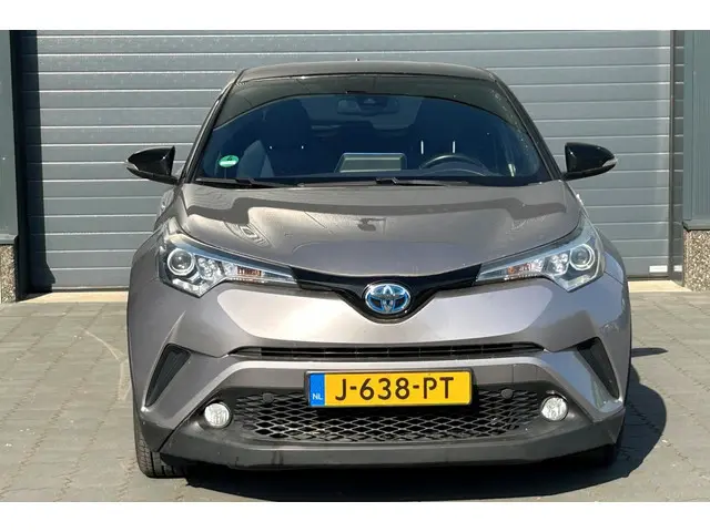 Toyota C-HR 1.8 Hybrid Bi-Tone ACC NAVI KEYLESS 75745KM!
