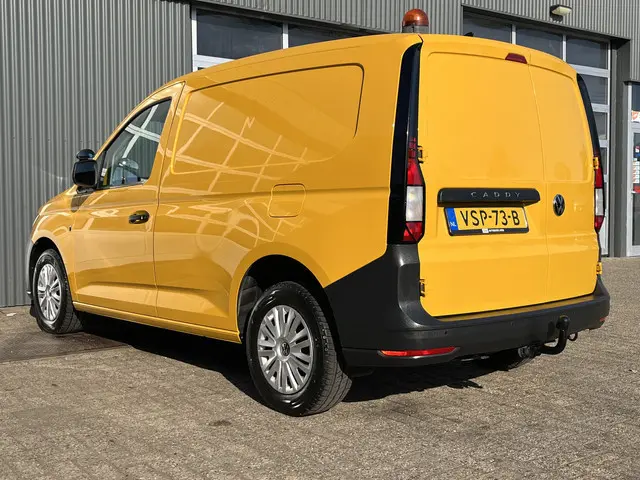 Volkswagen Caddy Cargo 2.0 TDI Airco Cruise controle Kastinrichting Trekhaak 1400kg Telefoon voorbei...