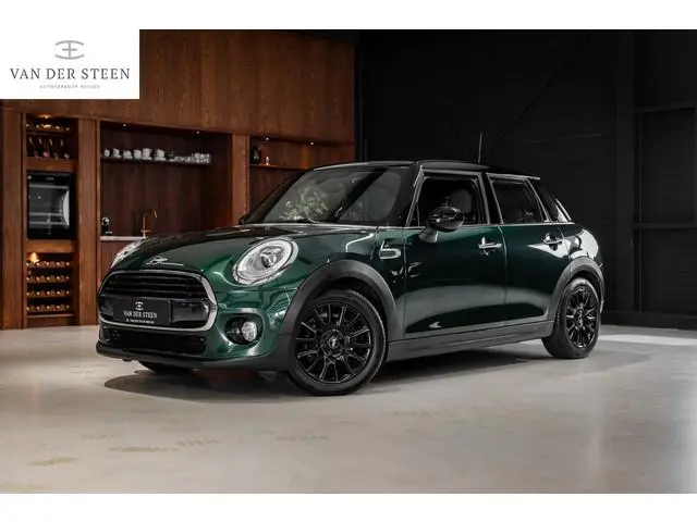 MINI 5-Deurs 1.5 Cooper Pepper Business NL Auto | Dealer Onderhouden