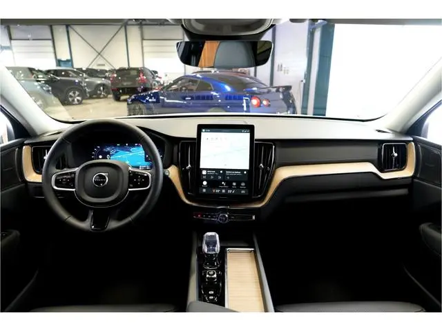 Volvo XC60 2.0 T8 AWD 335kW/456pk Aut8 Plug-in hybrid Ultra Dark PANORAMADAK + HARMAN/KARDON + EL.TR...