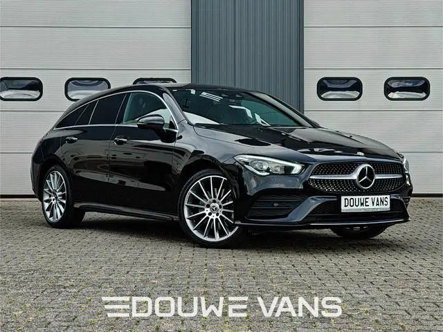 Mercedes-Benz CLA-Klasse 250e AMG Line Shooting Brake Memory Trekhaak LED Ambiente Verli. Camera