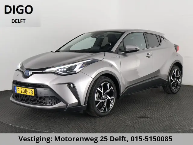 Toyota C-HR 1.8 HYBRIDE STYLE LUXERY NAVI LEDER GARANTIE 2032 PDC V+A. BLIND SPOT MONITOR. STOELVERW...