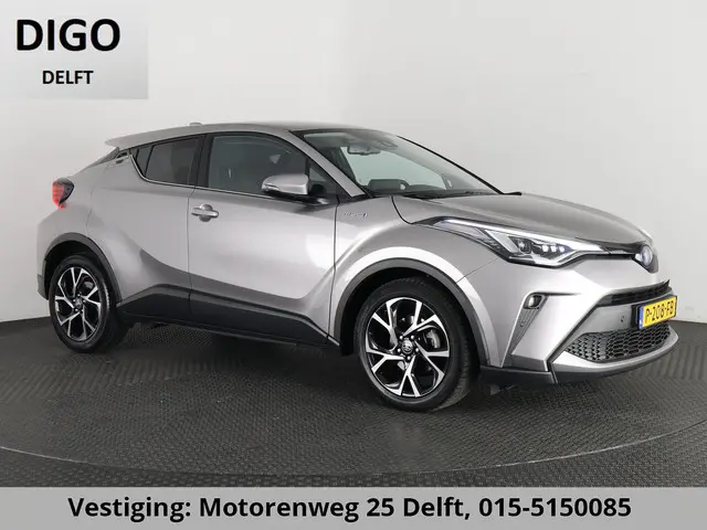 Toyota C-HR 1.8 HYBRIDE STYLE LUXERY NAVI LEDER GARANTIE 2032 PDC V+A. BLIND SPOT MONITOR. STOELVERW...