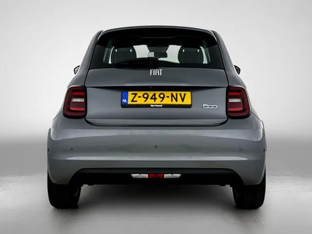 Fiat 500 42 kWh | Stoelverwarming | Camera | Dodehoek detectie |