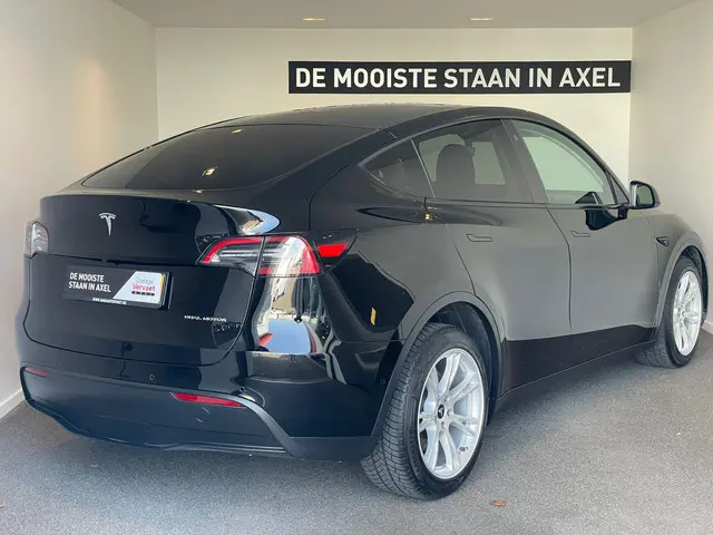 Tesla Model Y Long Range AWD 75 kWh
