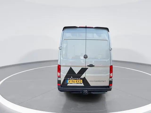 Volkswagen Bedrijfswagens Crafter 35 Trendline 2.0 TDI 140pk L3H3 · 18" LM velgen · Trekhaak · Sideb...