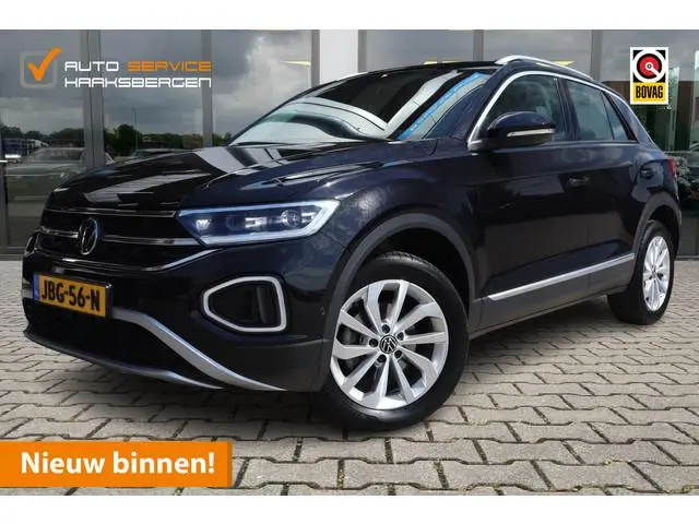 Volkswagen T-Roc 1.5 TSI Life | Trekhaak | Camera | ACC |