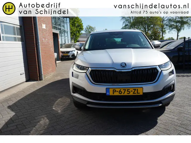 ŠKODA Kodiaq 1.5 TSI 150PK BUSINESS EDITION PLUS 7P 7STOELEN! NIEUW MODEL! NOV 2021 FULL LED CAMERA...