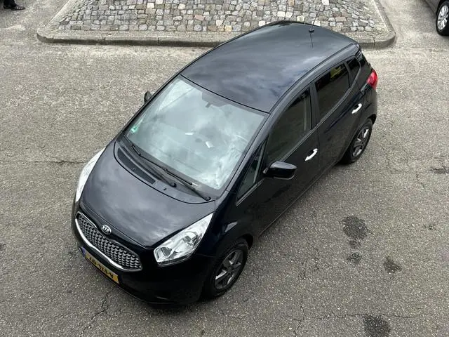 Kia Venga 1.4 CVVT ExecutiveLine TREKHAAK CRUISE ECC LMV