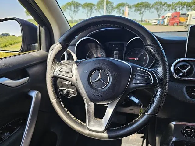 Mercedes-Benz X-Klasse