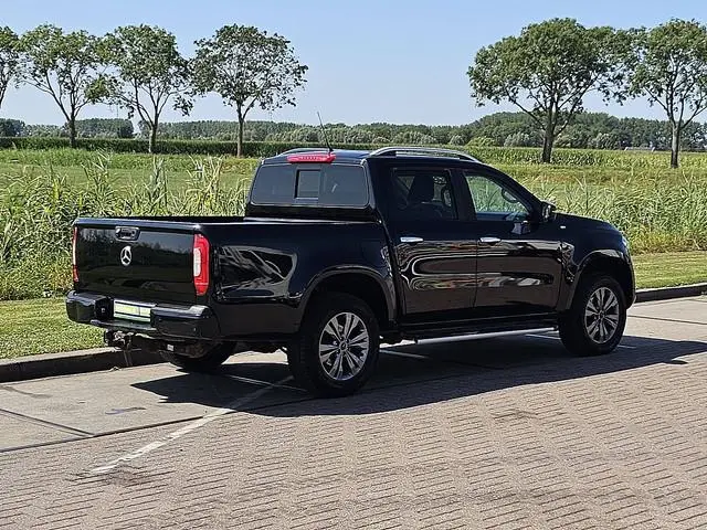 MERCEDES-BENZ X-KLASSE 250 power navi 4x4