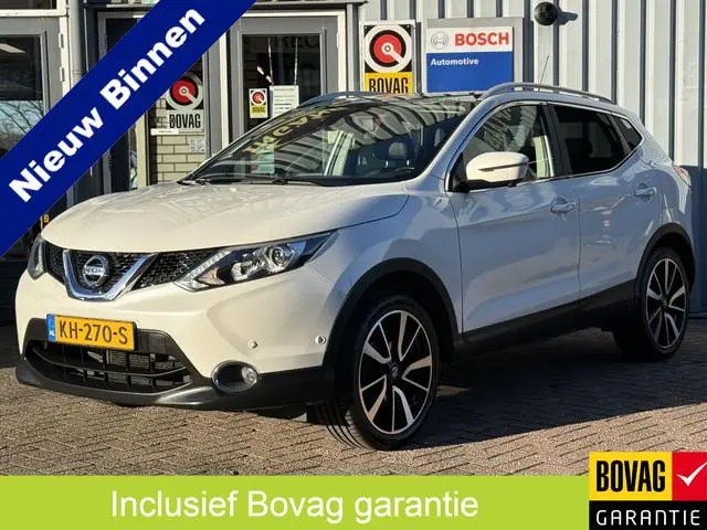 Nissan Qashqai 1.2 N-Vision. | 360 CAMERA | TREKHAAK | PANO | NAVI | LEER |