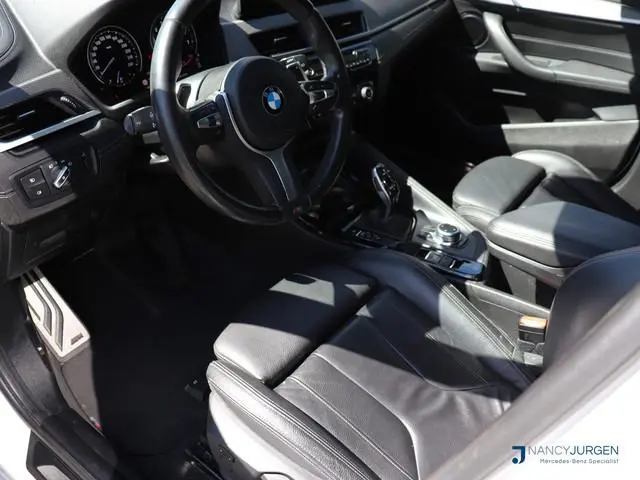 BMW X2 sDrive20i High Executive Edition | M-Pakket | Cruise Control met Remfunctie | Pano | Stoelver...