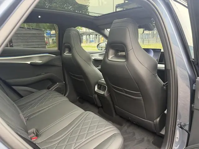 BYD SEALION