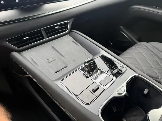 BYD SEALION