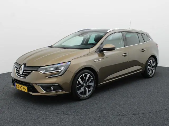 Renault Mégane Estate 1.2 TCe Bose | Panodak | Trekhaak | Head Up | Adapt. cr. | Camera | Prijs Rijk...
