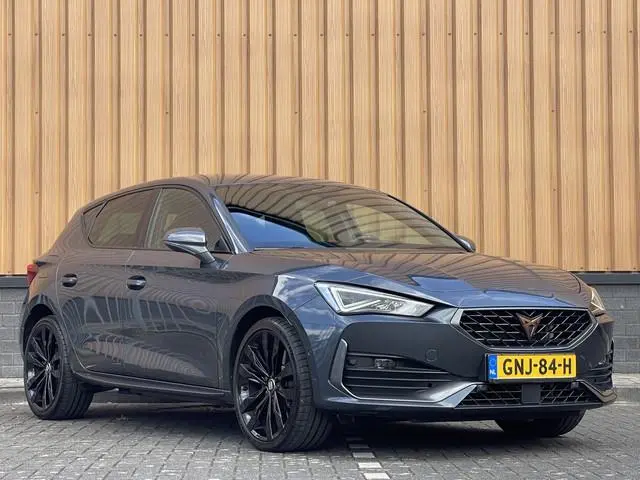 CUPRA Leon 1.4 e-Hybrid VZ Adrenaline | Apple Carplay | Android Auto | Stoelverwarming | Stuurwielve...