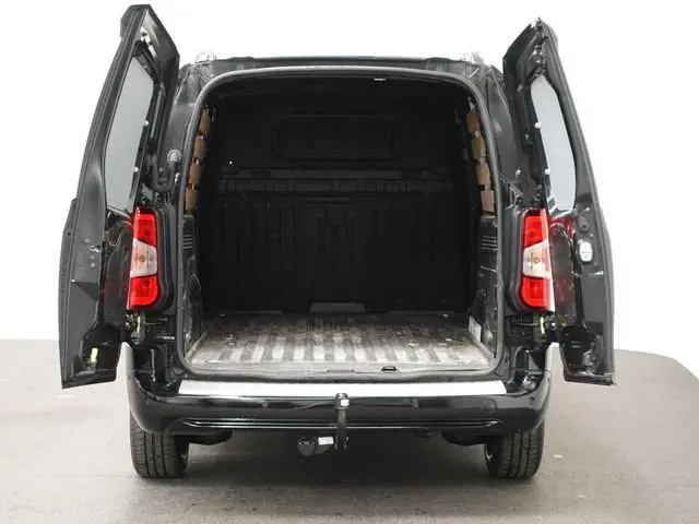 Opel Combo Opel Combo 1.5D 130 pk Aut-8 L2H1 Edition Airco Bluetooth Navi Camera PDC 2-zits