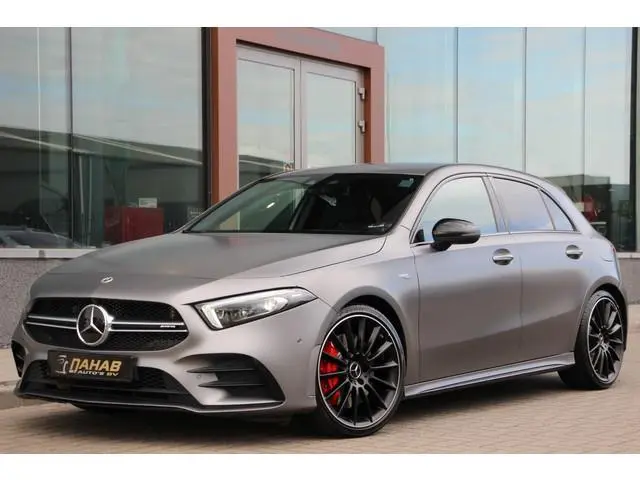 Mercedes-Benz A-klasse AMG 35 4MATIC Premium Plus | SCHAALSTOELEN | 360 CAMERA | HEAD UP |