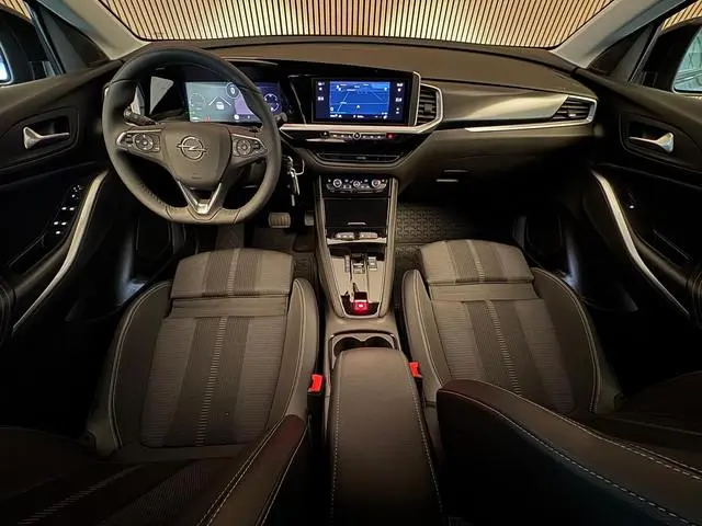 Opel Grandland