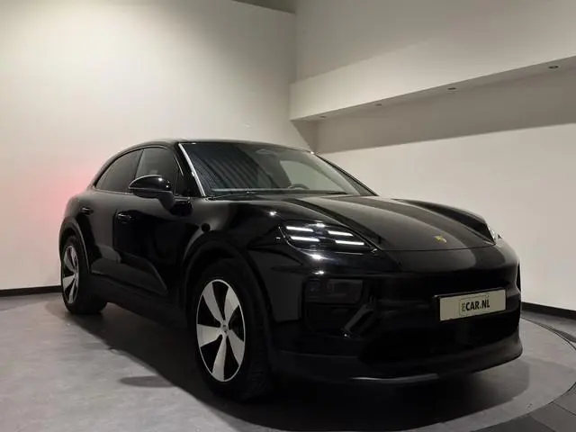 Porsche Macan 4 100 kWh | SOH 99,2% | Panoramadak | Bose audio | Luxe Leder