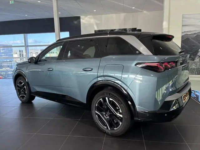 Peugeot e-5008 GT Exclusive 73 kWh 7p