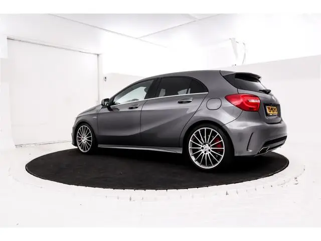 Mercedes-Benz A-klasse AMG 45 4MATIC - Camera, Harman/Kardon, Navigatie,
