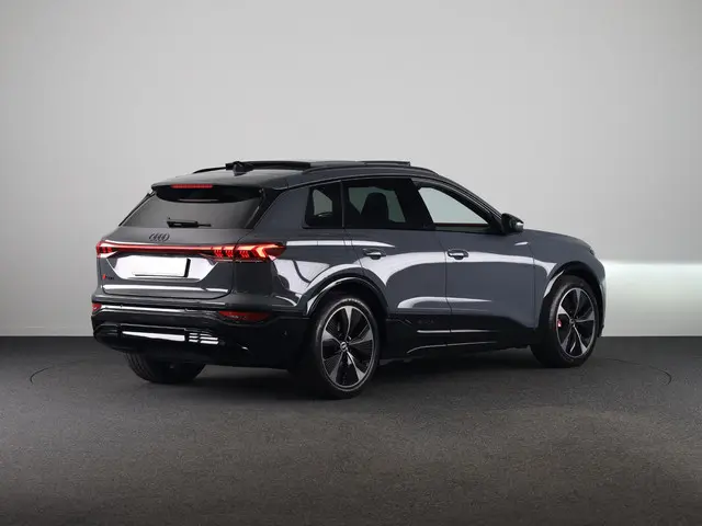 Audi SQ6 e-tron