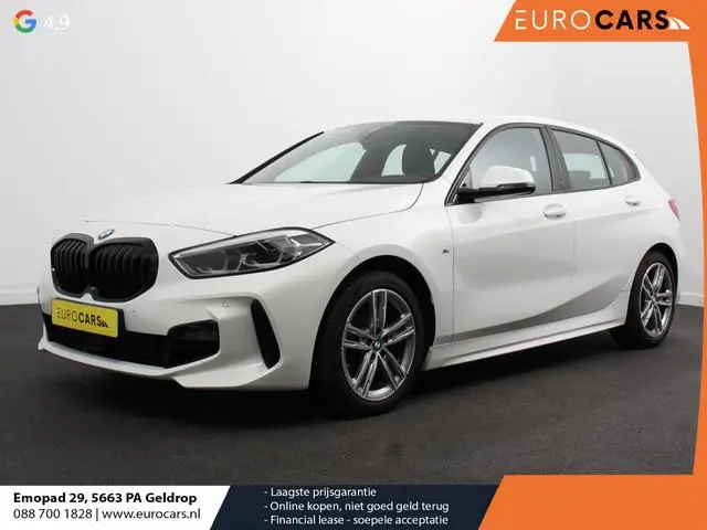 BMW 1-serie 118i M-Sport Automaat Digitale Cockpit  Climate control  Stoel verwarming  LED  Sfeer ve...