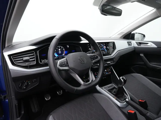 Volkswagen Polo 1.0 TSI 95 pk Life Goal Edition | Adaptive Cruise | Stoelverwarming | Navigatie | Pa...